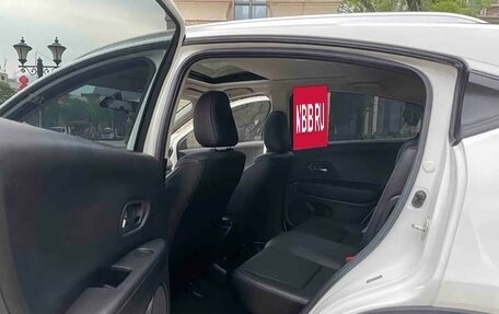 Honda Vezel, 2022 год, 1 490 000 рублей, 12 фотография