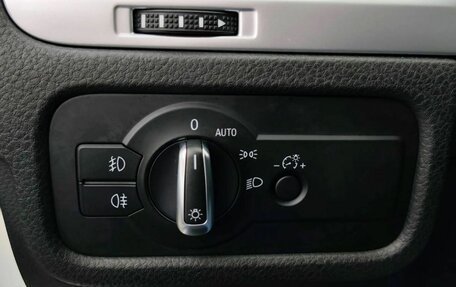 Volkswagen Touareg III, 2015 год, 2 730 000 рублей, 17 фотография