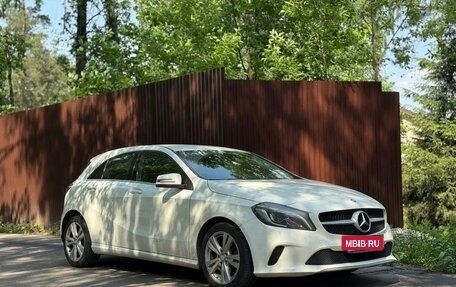 Mercedes-Benz A-Класс, 2016 год, 1 580 000 рублей, 2 фотография