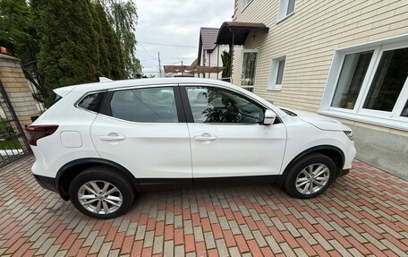 Nissan Qashqai, 2020 год, 2 100 000 рублей, 2 фотография