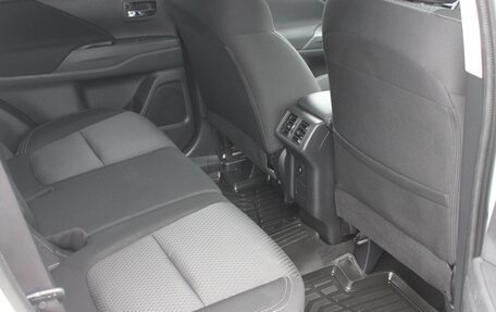 Mitsubishi Outlander III рестайлинг 3, 2019 год, 2 000 000 рублей, 21 фотография