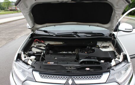 Mitsubishi Outlander III рестайлинг 3, 2019 год, 2 000 000 рублей, 27 фотография