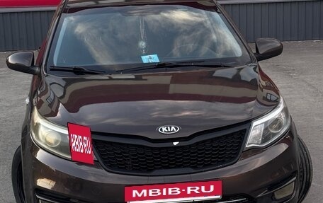 KIA Rio III рестайлинг, 2015 год, 690 000 рублей, 2 фотография
