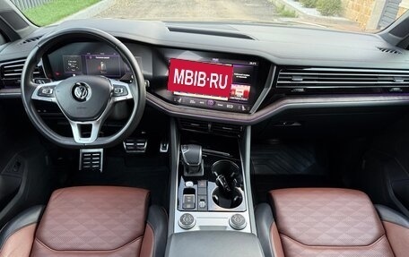 Volkswagen Touareg III, 2021 год, 6 200 000 рублей, 21 фотография