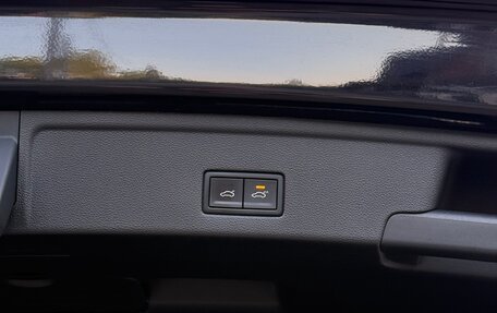 Volkswagen Touareg III, 2021 год, 6 200 000 рублей, 23 фотография