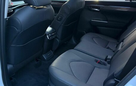 Toyota Highlander, 2026 год, 5 195 000 рублей, 31 фотография
