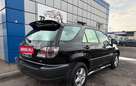 Toyota Harrier, 2002 год, 947 000 рублей, 3 фотография
