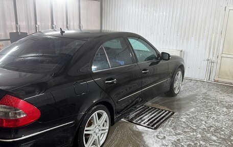 Mercedes-Benz E-Класс, 2007 год, 840 000 рублей, 6 фотография