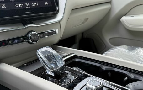 Volvo XC60 II, 2025 год, 7 150 000 рублей, 9 фотография