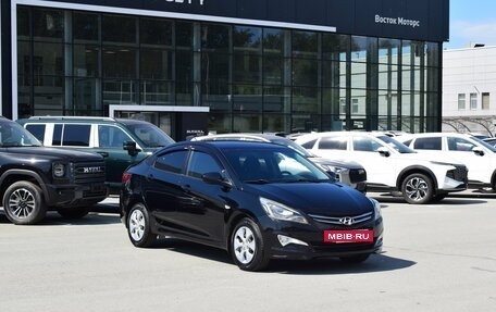 Hyundai Solaris II рестайлинг, 2015 год, 827 000 рублей, 3 фотография
