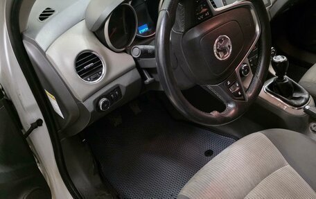 Chevrolet Cruze II, 2010 год, 500 000 рублей, 9 фотография