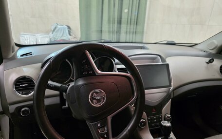 Chevrolet Cruze II, 2010 год, 500 000 рублей, 10 фотография