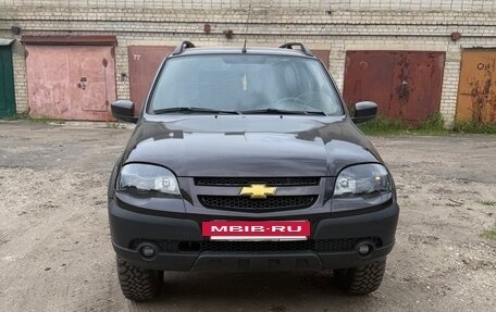 Chevrolet Niva I рестайлинг, 2018 год, 850 000 рублей, 10 фотография