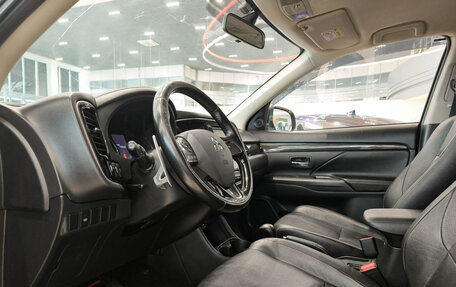 Mitsubishi Outlander III рестайлинг 3, 2016 год, 1 921 000 рублей, 20 фотография