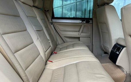 Volkswagen Touareg III, 2004 год, 799 000 рублей, 11 фотография