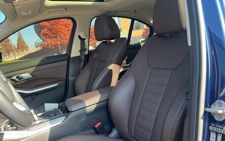 BMW 3 серия, 2022 год, 3 850 000 рублей, 9 фотография