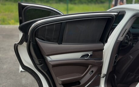 Porsche Panamera II рестайлинг, 2009 год, 2 000 000 рублей, 25 фотография