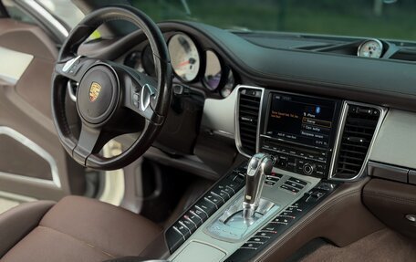 Porsche Panamera II рестайлинг, 2009 год, 2 000 000 рублей, 37 фотография