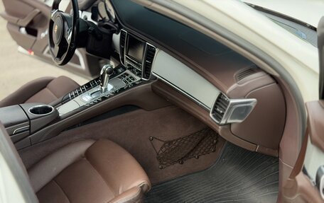 Porsche Panamera II рестайлинг, 2009 год, 2 000 000 рублей, 38 фотография
