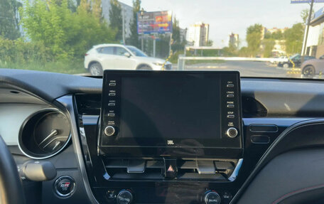 Toyota Camry, 2021 год, 3 589 000 рублей, 13 фотография