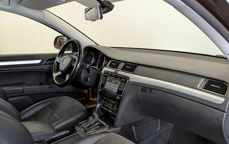 Skoda Superb III рестайлинг, 2014 год, 1 400 000 рублей, 11 фотография