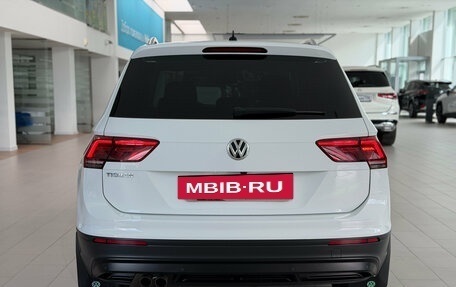 Volkswagen Tiguan II, 2019 год, 2 795 000 рублей, 6 фотография