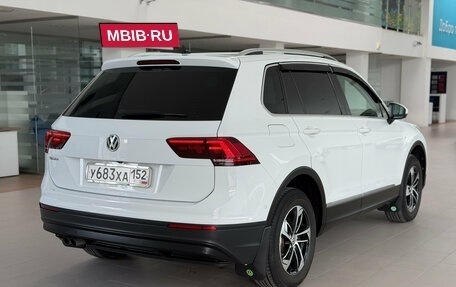 Volkswagen Tiguan II, 2019 год, 2 795 000 рублей, 7 фотография