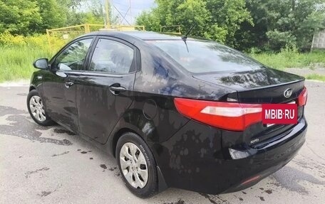 KIA Rio III рестайлинг, 2014 год, 630 000 рублей, 2 фотография