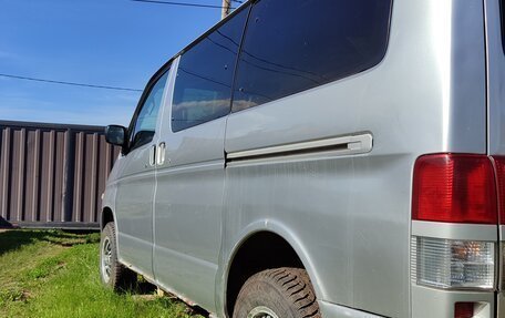 Mazda Bongo Friendee i рестайлинг, 2001 год, 290 000 рублей, 3 фотография