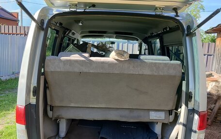 Mazda Bongo Friendee i рестайлинг, 2001 год, 290 000 рублей, 6 фотография