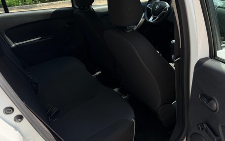 Renault Logan II, 2019 год, 790 000 рублей, 20 фотография