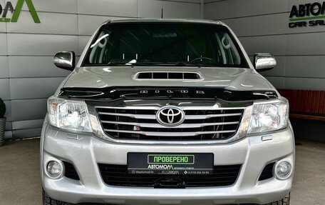 Toyota Hilux VII, 2012 год, 2 369 000 рублей, 2 фотография