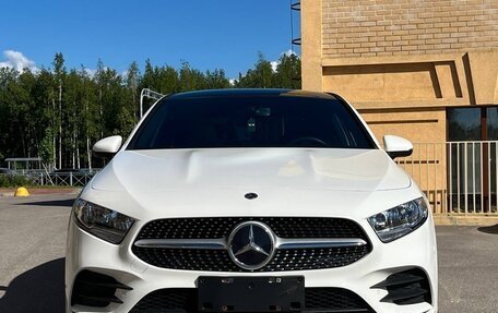 Mercedes-Benz A-Класс, 2022 год, 1 800 000 рублей, 2 фотография