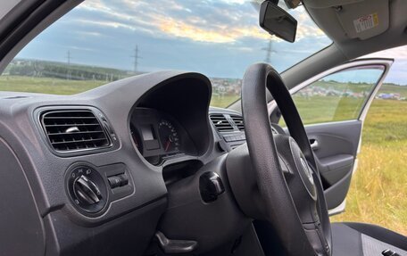 Volkswagen Polo VI (EU Market), 2012 год, 479 000 рублей, 13 фотография