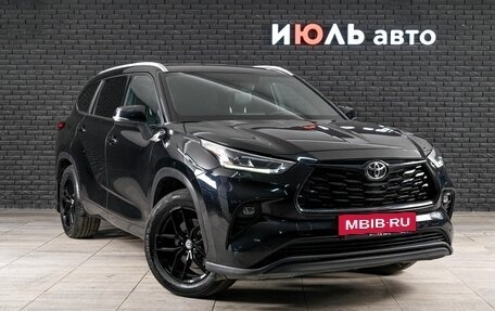 Toyota Highlander, 2021 год, 4 790 000 рублей, 3 фотография