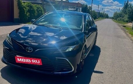 Toyota Camry, 2021 год, 2 250 000 рублей, 6 фотография