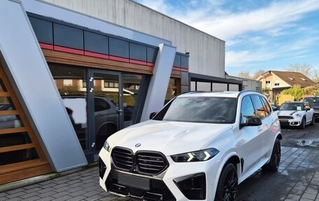 BMW X5 M, 2025 год, 23 300 000 рублей, 3 фотография