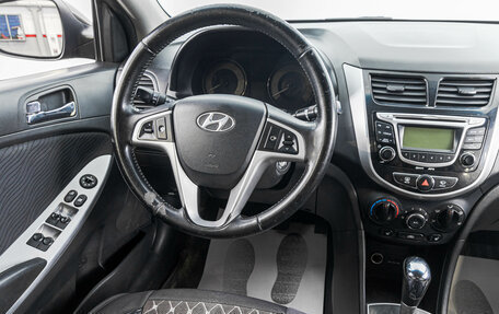Hyundai Solaris II рестайлинг, 2011 год, 699 000 рублей, 17 фотография