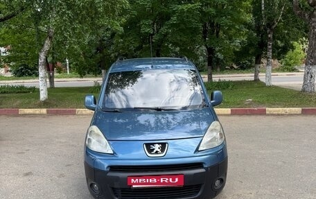 Peugeot Partner II рестайлинг 2, 2010 год, 400 000 рублей, 2 фотография