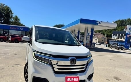 Honda Stepwgn IV, 2019 год, 2 120 000 рублей, 2 фотография