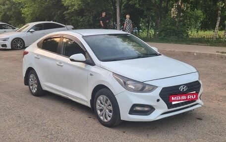 Hyundai Solaris II рестайлинг, 2017 год, 600 000 рублей, 5 фотография