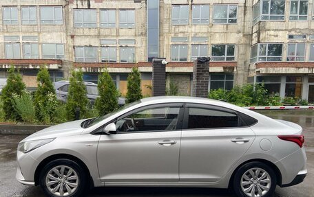 Hyundai Solaris II рестайлинг, 2021 год, 1 550 000 рублей, 5 фотография