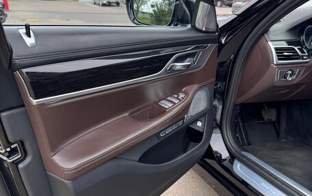 BMW 7 серия, 2017 год, 3 950 000 рублей, 12 фотография