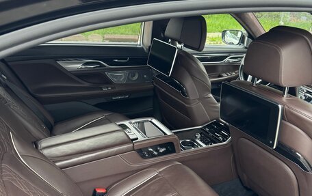 BMW 7 серия, 2017 год, 3 950 000 рублей, 6 фотография