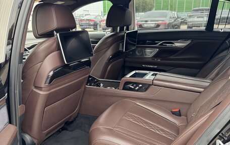 BMW 7 серия, 2017 год, 3 950 000 рублей, 8 фотография