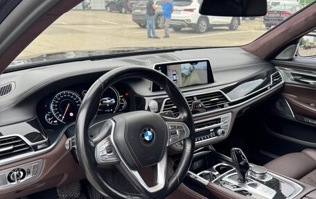 BMW 7 серия, 2017 год, 3 950 000 рублей, 10 фотография