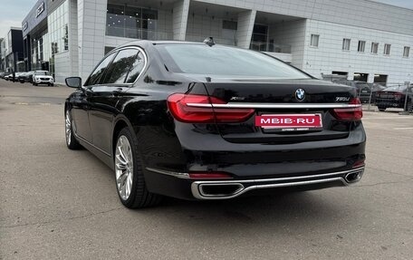 BMW 7 серия, 2017 год, 3 950 000 рублей, 15 фотография