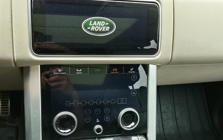 Land Rover Range Rover IV рестайлинг, 2018 год, 4 900 000 рублей, 10 фотография