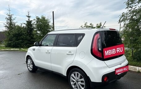 KIA Soul II рестайлинг, 2017 год, 1 280 000 рублей, 3 фотография