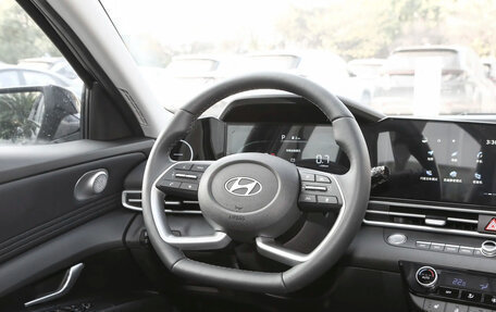 Hyundai Elantra, 2026 год, 2 140 000 рублей, 21 фотография